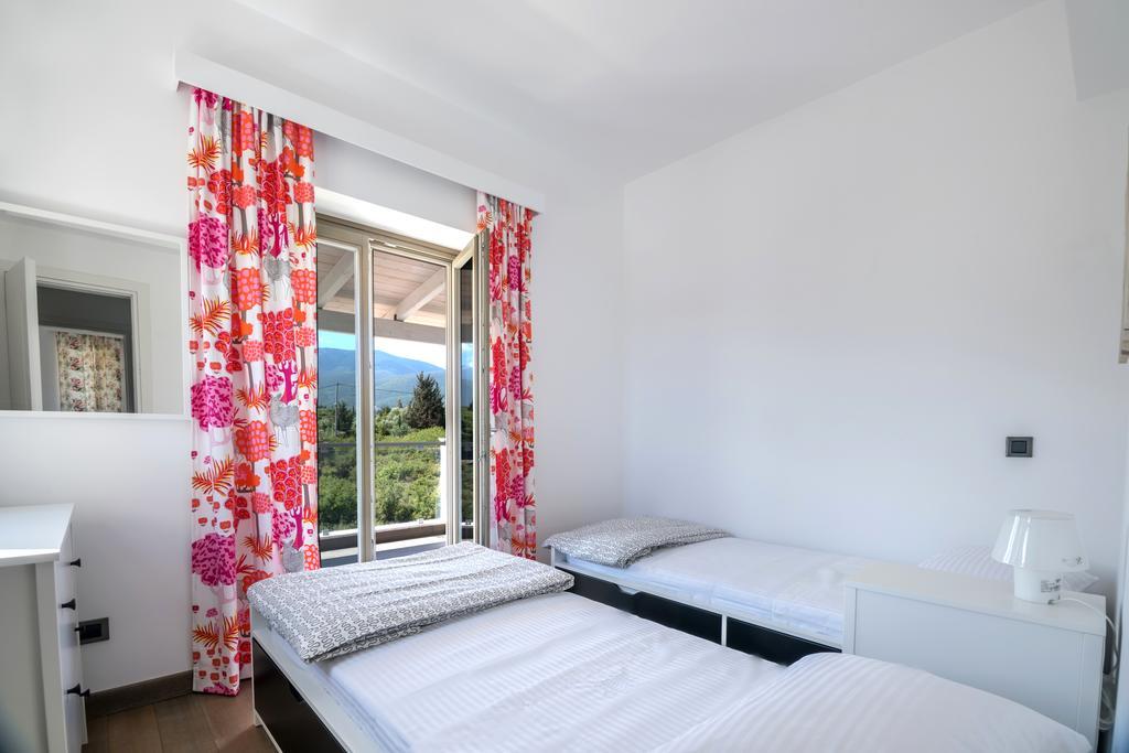 White Villas Karavomylos Bagian luar foto